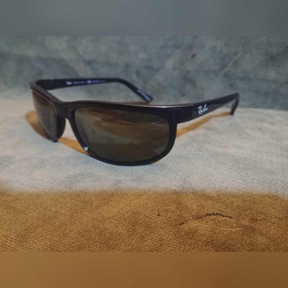 Ray-Ban Black RB 2027